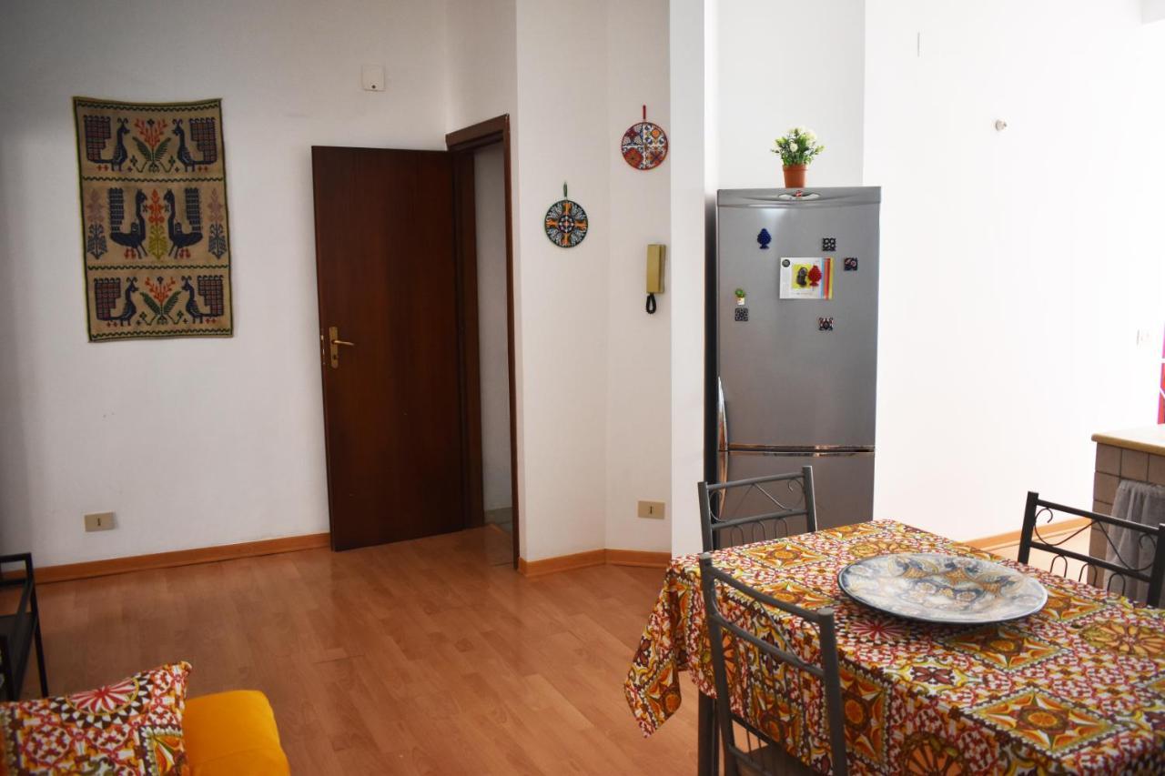 Appartamento Nel Centro Storico Di Palermo - Via Meli'S House Exterior foto